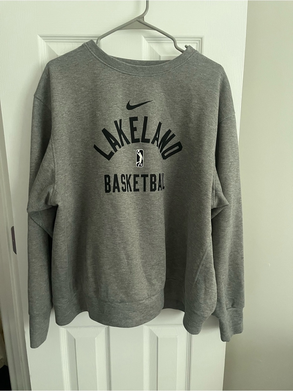Nike Lakeland magic Basketball Gray Crewneck Sweatshirt